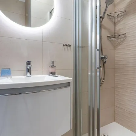 בית הארחה The Rozolina