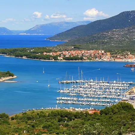 The Rozolina 3* קרס